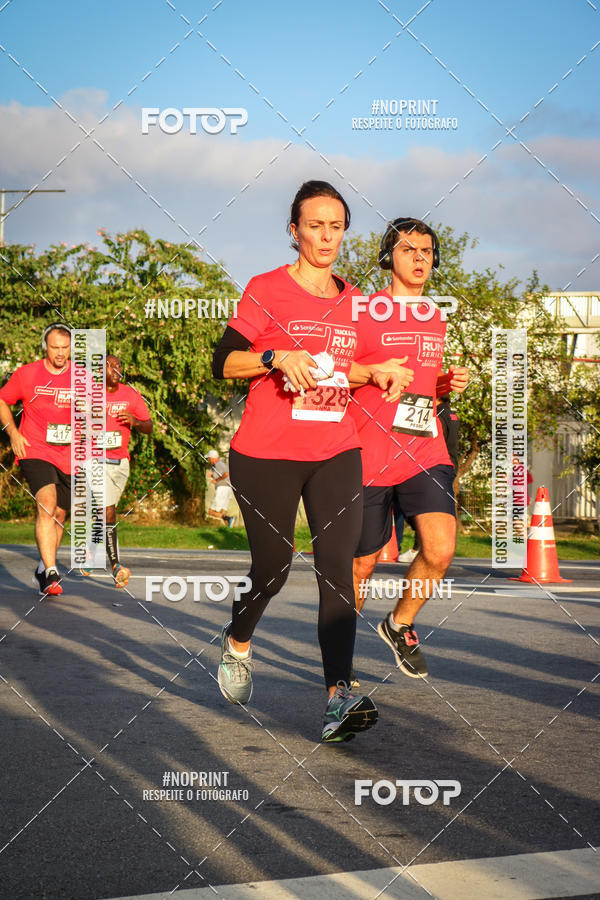 Buy your photos of the eventSantander Track&Field Run Series - Cidade Center Norte on Fotop