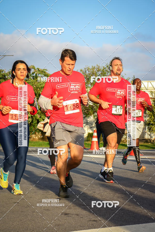 Buy your photos of the eventSantander Track&Field Run Series - Cidade Center Norte on Fotop