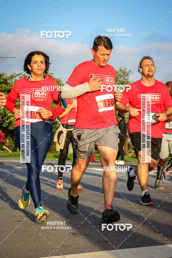 Buy your photos of the eventSantander Track&Field Run Series - Cidade Center Norte on Fotop