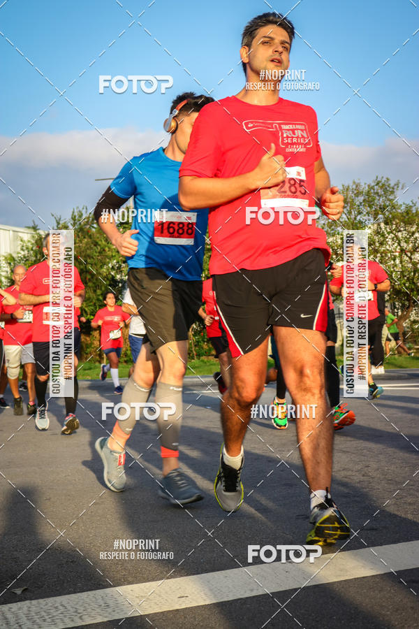 Buy your photos of the eventSantander Track&Field Run Series - Cidade Center Norte on Fotop