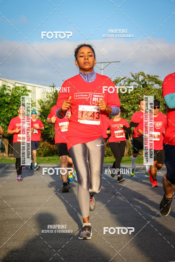 Buy your photos of the eventSantander Track&Field Run Series - Cidade Center Norte on Fotop