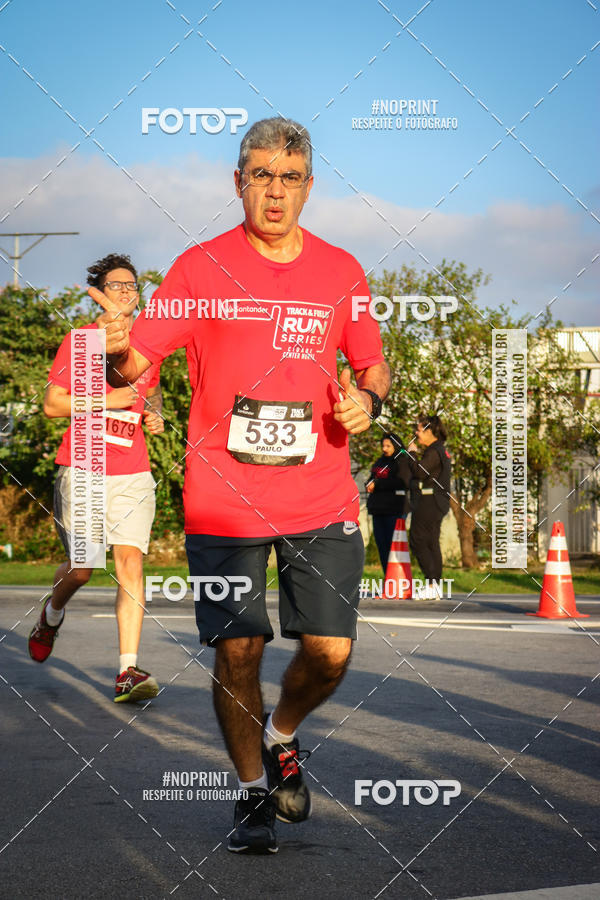 Buy your photos of the eventSantander Track&Field Run Series - Cidade Center Norte on Fotop