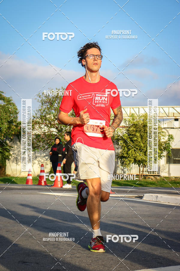 Buy your photos of the eventSantander Track&Field Run Series - Cidade Center Norte on Fotop