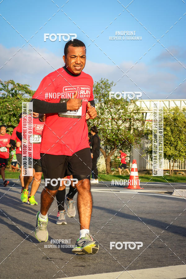 Acquista le foto dell'eventoSantander Track&Field Run Series - Cidade Center Norte in Fotop