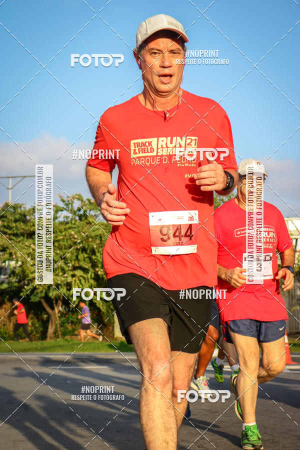 Acquista le foto dell'eventoSantander Track&Field Run Series - Cidade Center Norte in Fotop