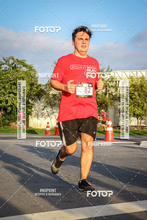Buy your photos of the eventSantander Track&Field Run Series - Cidade Center Norte on Fotop