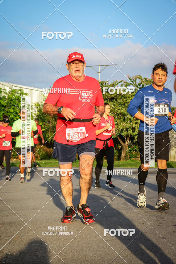 Buy your photos of the eventSantander Track&Field Run Series - Cidade Center Norte on Fotop