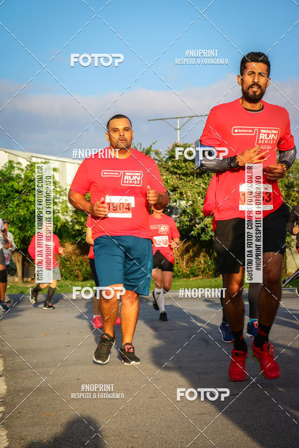 Buy your photos of the eventSantander Track&Field Run Series - Cidade Center Norte on Fotop