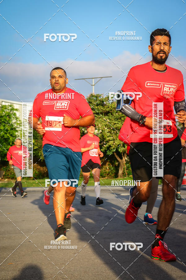 Buy your photos of the eventSantander Track&Field Run Series - Cidade Center Norte on Fotop