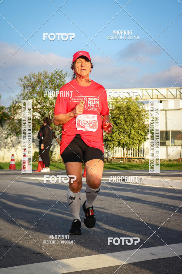 Buy your photos of the eventSantander Track&Field Run Series - Cidade Center Norte on Fotop