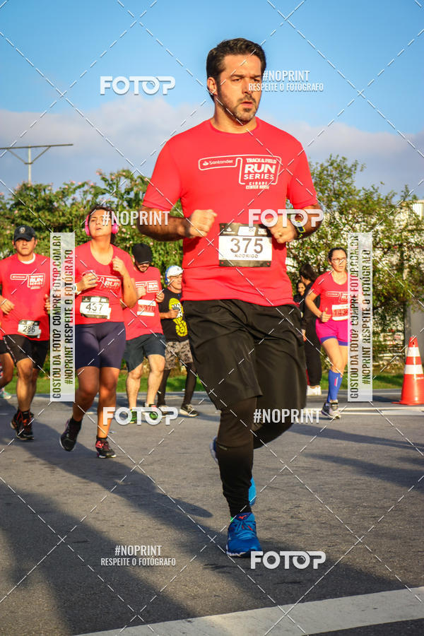 Buy your photos of the eventSantander Track&Field Run Series - Cidade Center Norte on Fotop