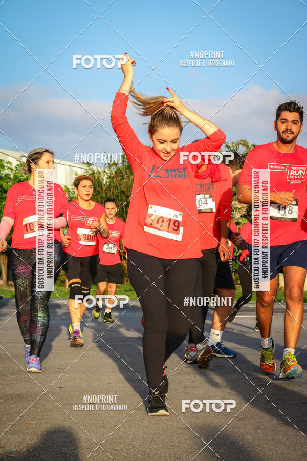 Buy your photos of the eventSantander Track&Field Run Series - Cidade Center Norte on Fotop
