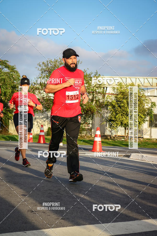 Buy your photos of the eventSantander Track&Field Run Series - Cidade Center Norte on Fotop