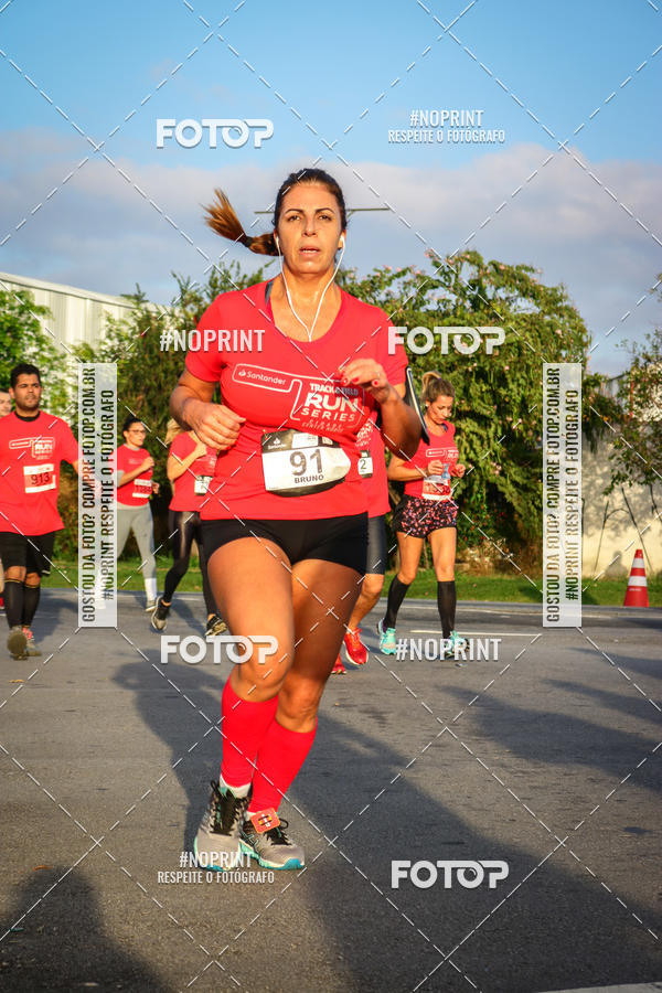 Buy your photos of the eventSantander Track&Field Run Series - Cidade Center Norte on Fotop