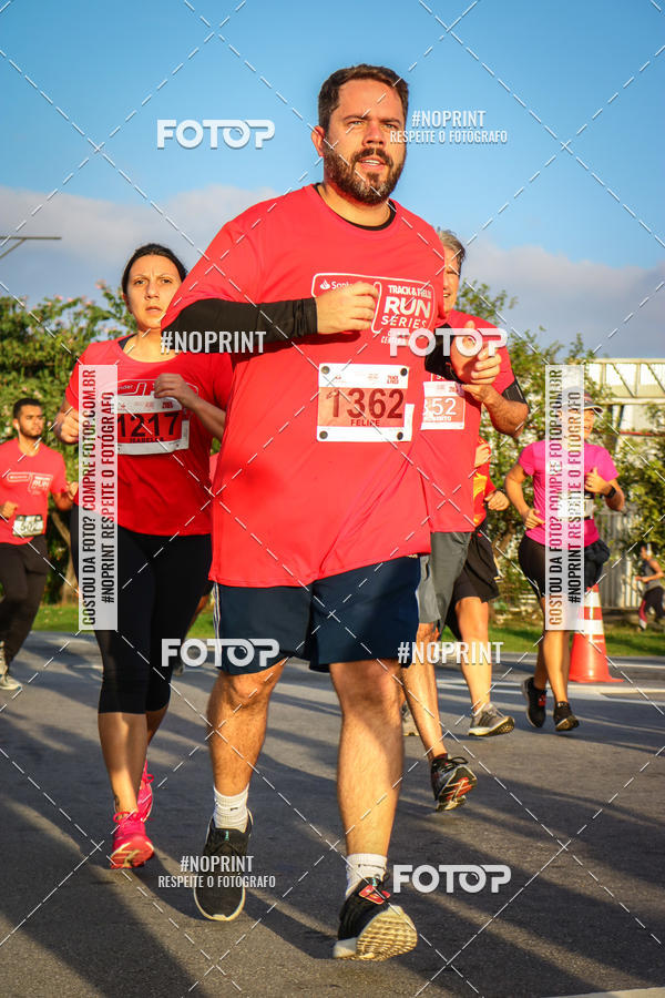 Buy your photos of the eventSantander Track&Field Run Series - Cidade Center Norte on Fotop