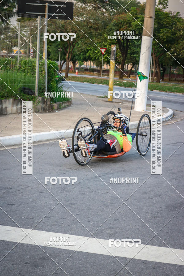 Buy your photos of the eventSantander Track&Field Run Series - Cidade Center Norte on Fotop