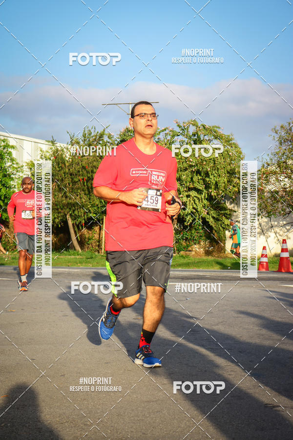 Achetez vos photos de l'�v�nementSantander Track&Field Run Series - Cidade Center Norte sur Fotop