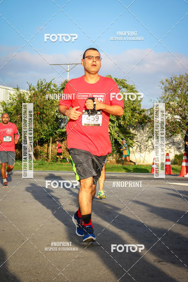 Achetez vos photos de l'�v�nementSantander Track&Field Run Series - Cidade Center Norte sur Fotop