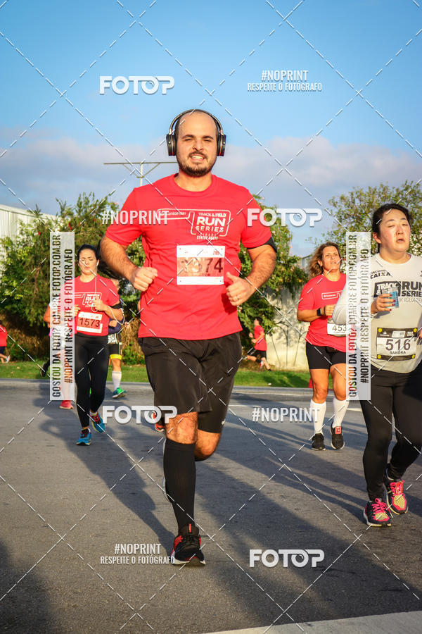 Buy your photos of the eventSantander Track&Field Run Series - Cidade Center Norte on Fotop