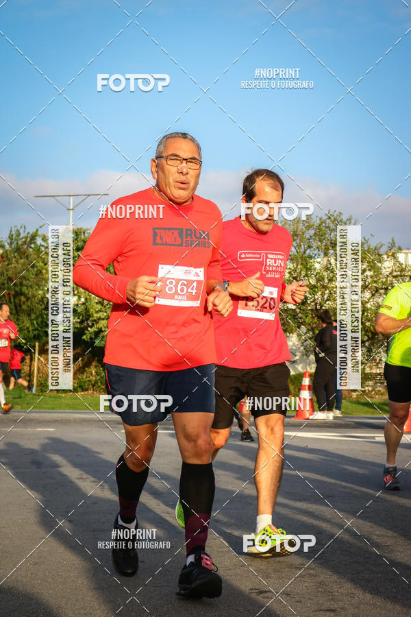 Buy your photos of the eventSantander Track&Field Run Series - Cidade Center Norte on Fotop