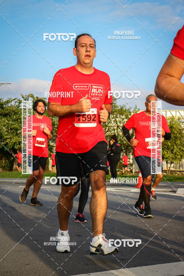 Acquista le foto dell'eventoSantander Track&Field Run Series - Cidade Center Norte in Fotop