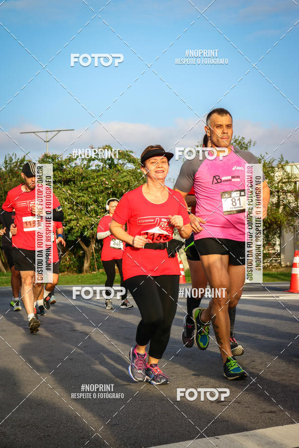 Buy your photos of the eventSantander Track&Field Run Series - Cidade Center Norte on Fotop