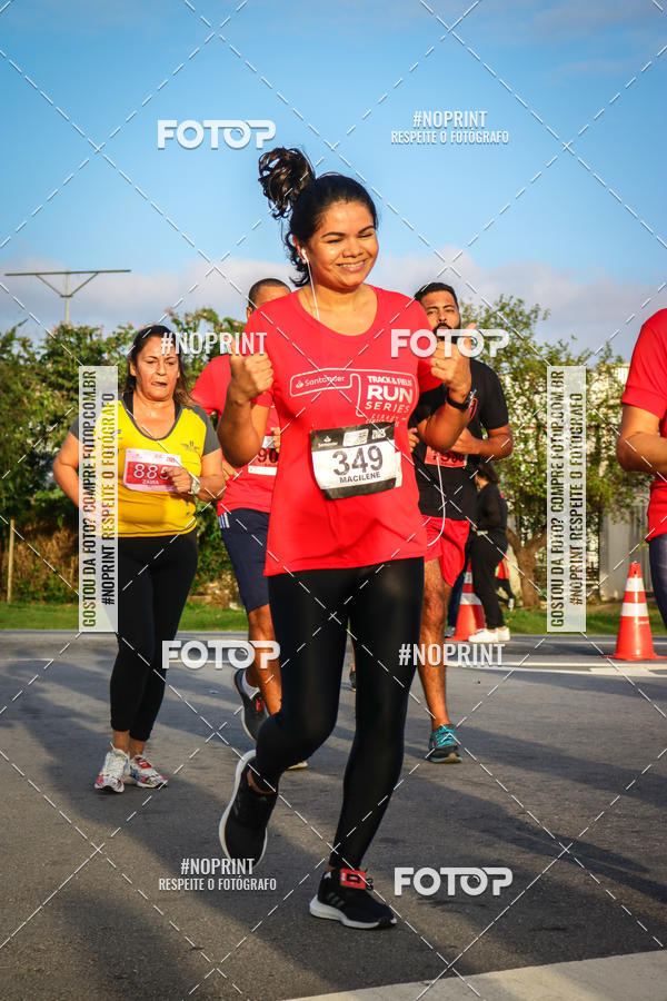 Buy your photos of the eventSantander Track&Field Run Series - Cidade Center Norte on Fotop