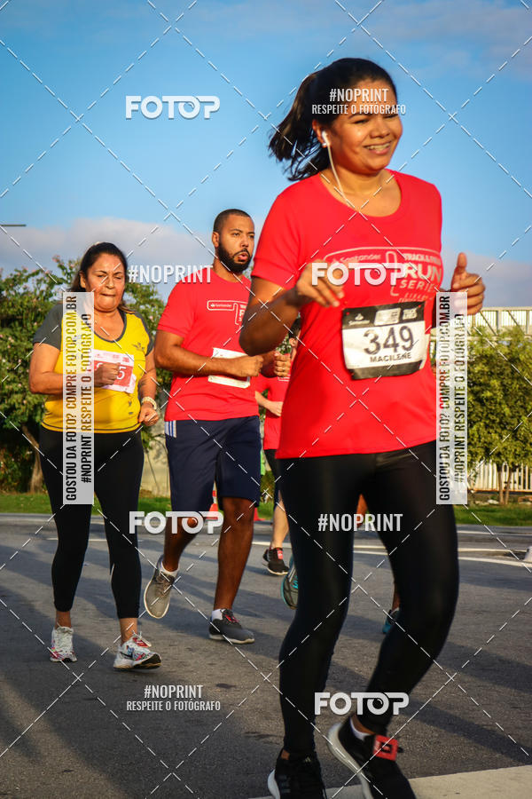 Buy your photos of the eventSantander Track&Field Run Series - Cidade Center Norte on Fotop