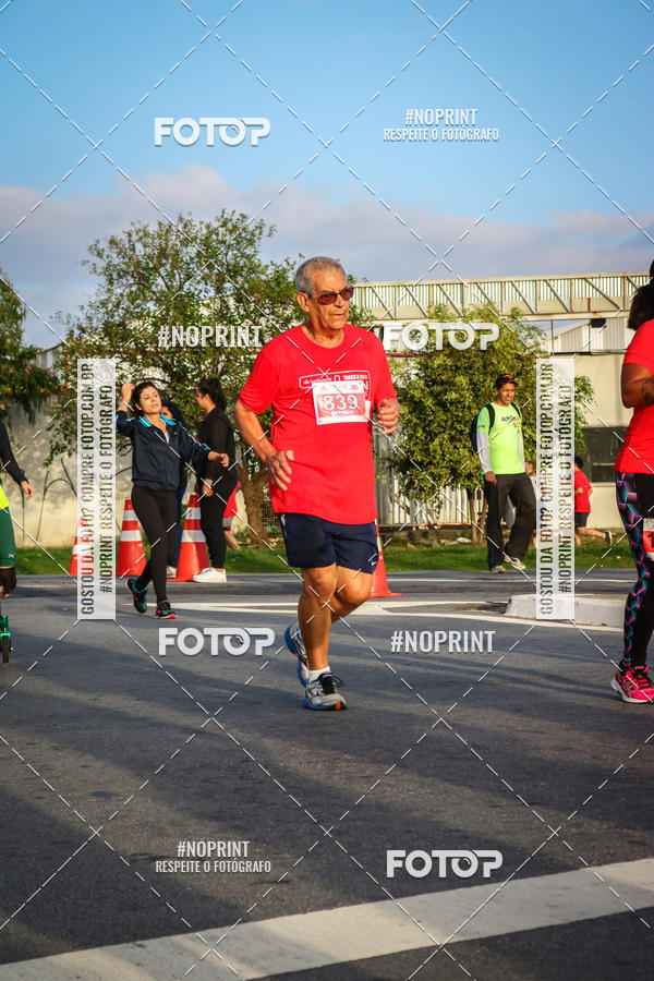 Achetez vos photos de l'�v�nementSantander Track&Field Run Series - Cidade Center Norte sur Fotop