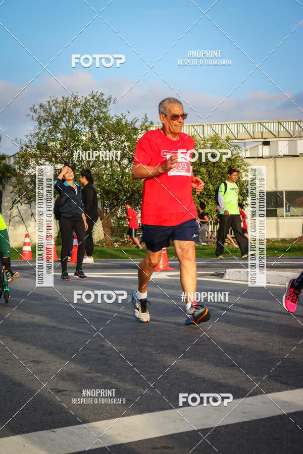 Achetez vos photos de l'�v�nementSantander Track&Field Run Series - Cidade Center Norte sur Fotop