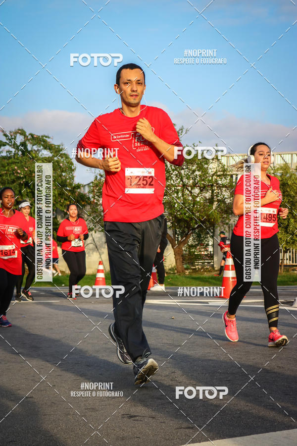 Buy your photos of the eventSantander Track&Field Run Series - Cidade Center Norte on Fotop