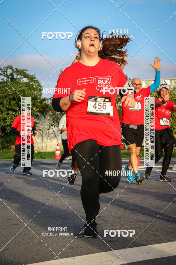 Buy your photos of the eventSantander Track&Field Run Series - Cidade Center Norte on Fotop