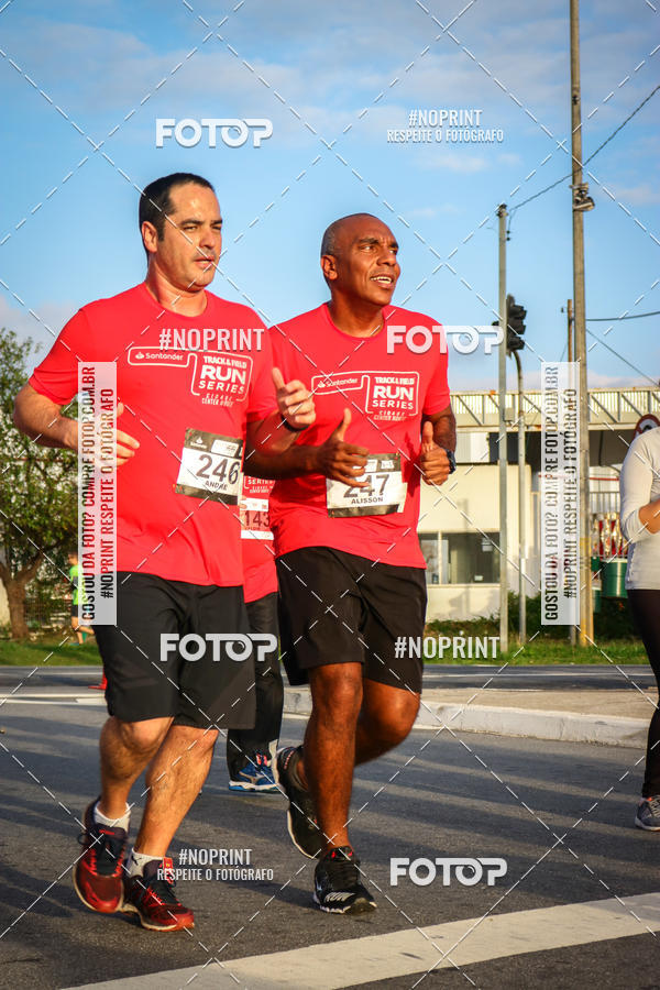 Buy your photos of the eventSantander Track&Field Run Series - Cidade Center Norte on Fotop