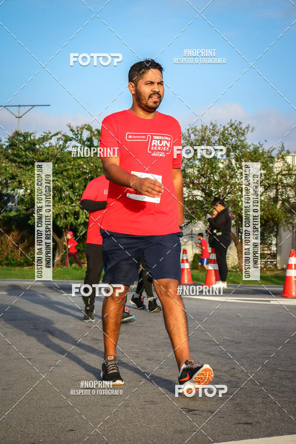 Buy your photos of the eventSantander Track&Field Run Series - Cidade Center Norte on Fotop