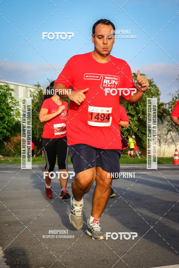 Buy your photos of the eventSantander Track&Field Run Series - Cidade Center Norte on Fotop