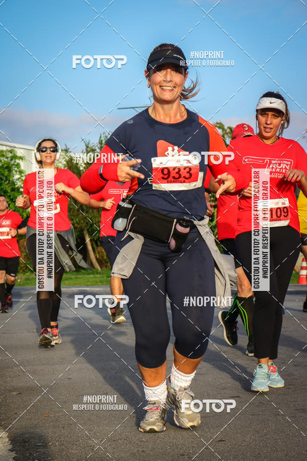 Buy your photos of the eventSantander Track&Field Run Series - Cidade Center Norte on Fotop