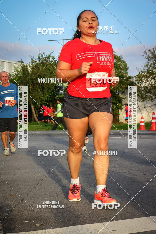 Buy your photos of the eventSantander Track&Field Run Series - Cidade Center Norte on Fotop