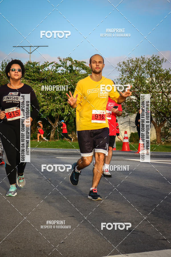 Acquista le foto dell'eventoSantander Track&Field Run Series - Cidade Center Norte in Fotop