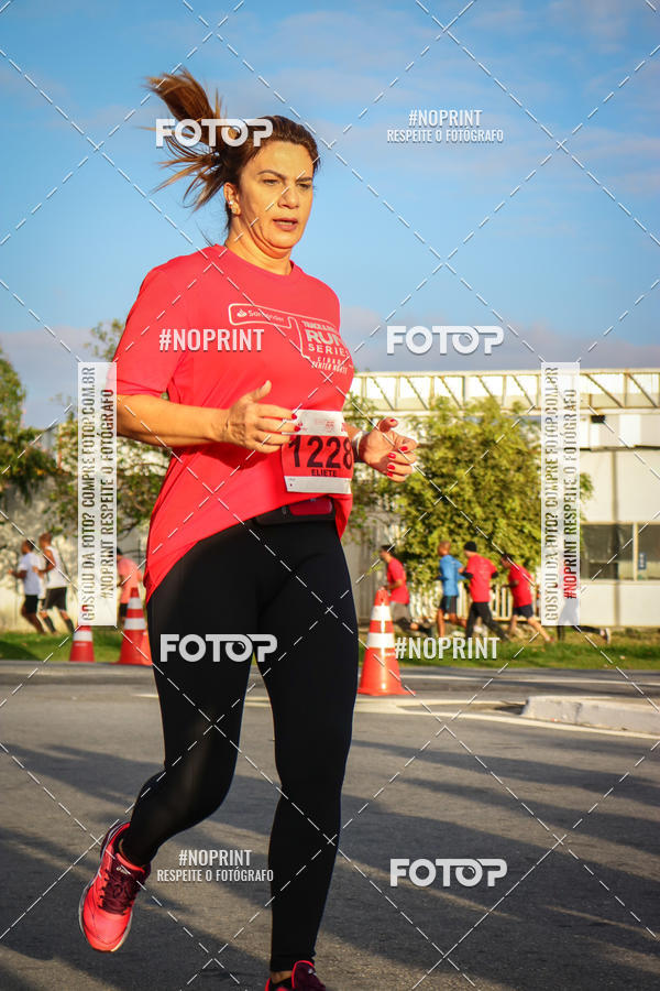 Buy your photos of the eventSantander Track&Field Run Series - Cidade Center Norte on Fotop