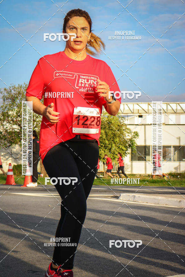 Buy your photos of the eventSantander Track&Field Run Series - Cidade Center Norte on Fotop