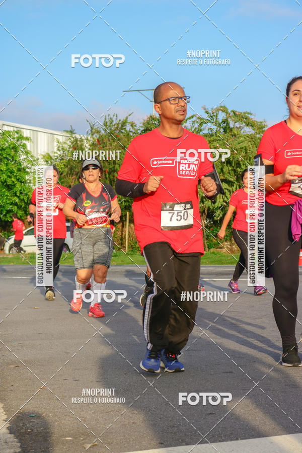 Buy your photos of the eventSantander Track&Field Run Series - Cidade Center Norte on Fotop
