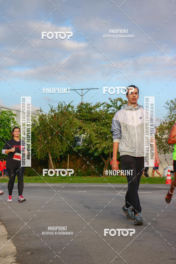 Acquista le foto dell'eventoSantander Track&Field Run Series - Cidade Center Norte in Fotop