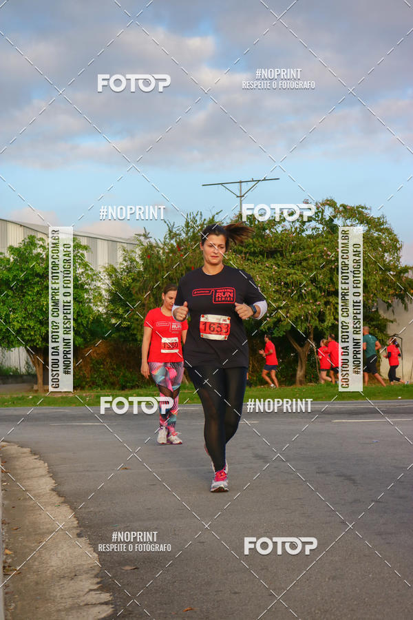 Acquista le foto dell'eventoSantander Track&Field Run Series - Cidade Center Norte in Fotop