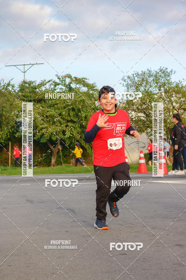 Buy your photos of the eventSantander Track&Field Run Series - Cidade Center Norte on Fotop