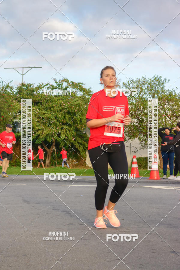 Compre as suas fotos do eventoSantander Track&Field Run Series - Cidade Center Norte no Fotop