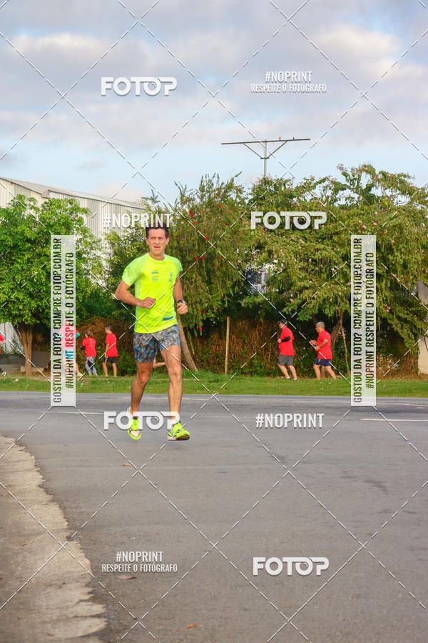 Compre as suas fotos do eventoSantander Track&Field Run Series - Cidade Center Norte no Fotop