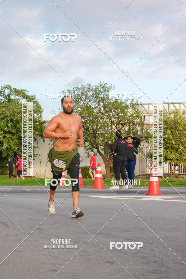 Compre as suas fotos do eventoSantander Track&Field Run Series - Cidade Center Norte no Fotop