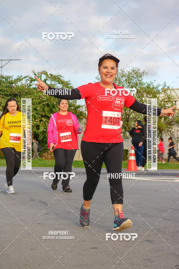 Compra tus fotos del eventoSantander Track&Field Run Series - Cidade Center Norte En Fotop