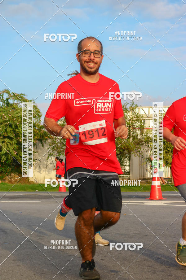 Buy your photos of the eventSantander Track&Field Run Series - Cidade Center Norte on Fotop
