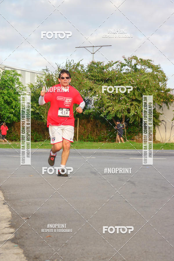 Achetez vos photos de l'vnementSantander Track&Field Run Series - Cidade Center Norte sur Fotop